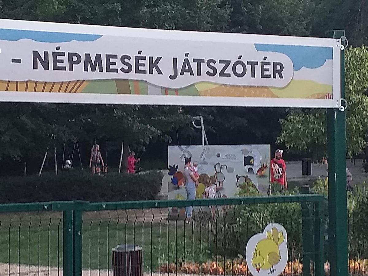 Galeria Apartman Veszprém Zewnętrze zdjęcie